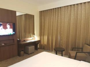 Talat Bang Khen Hotel | Louis Tavern Hotel