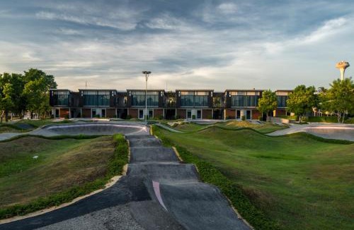Aranyaprathet Hotel | The VELO'S Hotel and Pumptrack