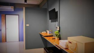 Downtown Krabi Hostel | Amity Poshtel