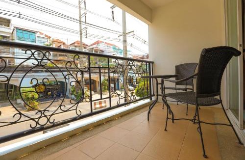 Pratumnak Hill Hotel | Tara Court Condo