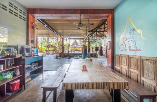 Taling Chan House | Sor Vorapin Muay Thai Home