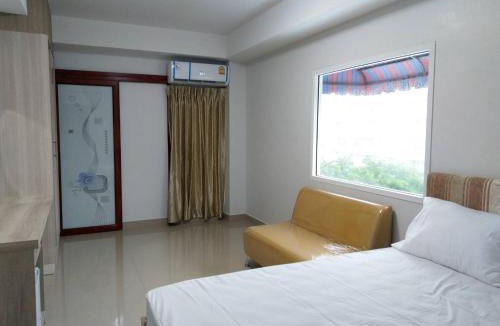 Din Daeng Hotel | Roseate Bangkok Hotel