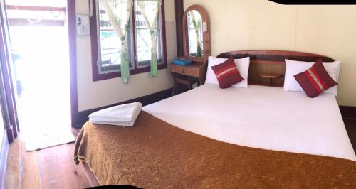 Don Khon House | Somphamit Guesthouse