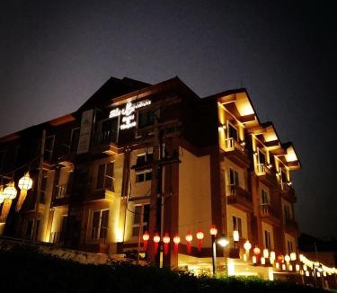 Thapae Hotel | The Signature Hotel @ Thapae