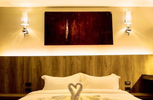 Pak Phraek Hotel | The 28th Hotel