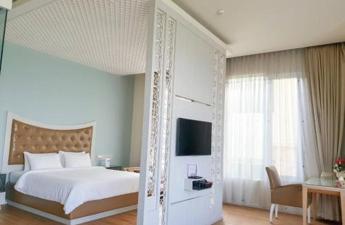 Nai Mueang Hotel | The Beverly Hills Hotel