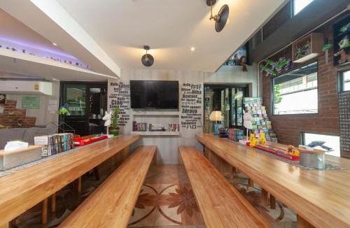 Old City Hostel | Sleep Walker Poshtel