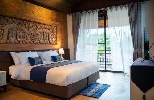 Old City Hotel | Phor Liang Meun Terracotta Arts
