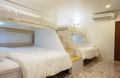 San Chao Pho Suea Hostel | Boon Street Hostel