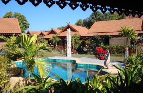 Yonok Hotel | Viang Yonok Hotel, Restaurant, Sports Club