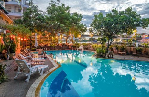 Phra Athit Hotel | New Siam Riverside