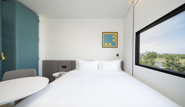 GO Hotel Bowin at Robinson Lifestyle
