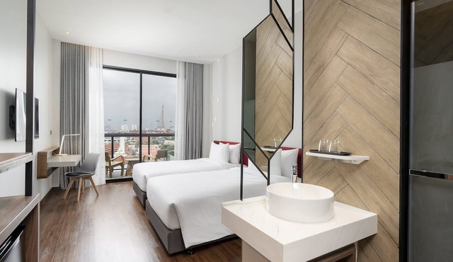 Centara Life Hotel Bangkok Phra Nakhon