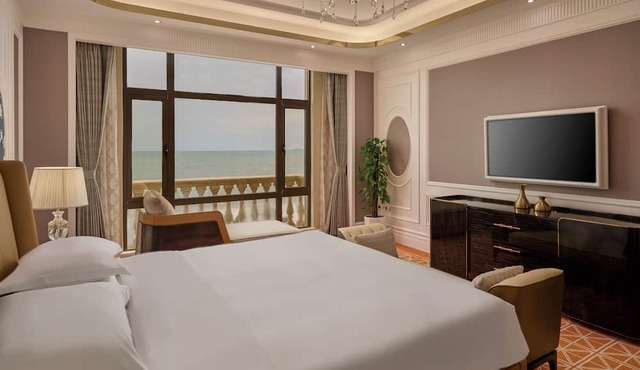 Ramada by Wyndham Sihanoukville Xinhaohui Palace in Sihanoukville