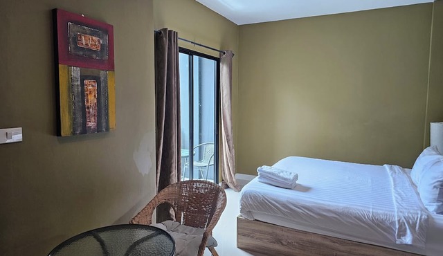 The Lantern Suites