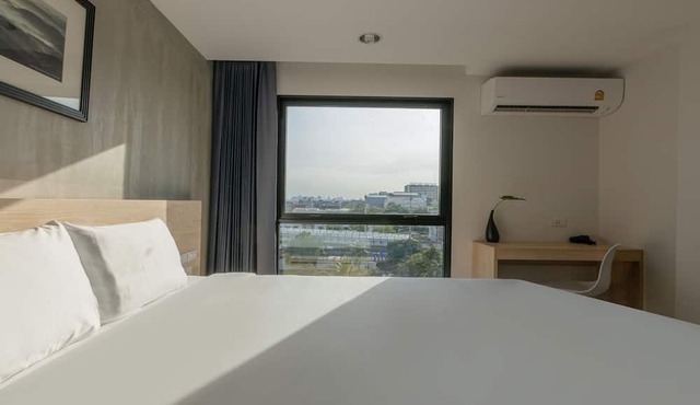 B2 Don Mueang Premier Hotel