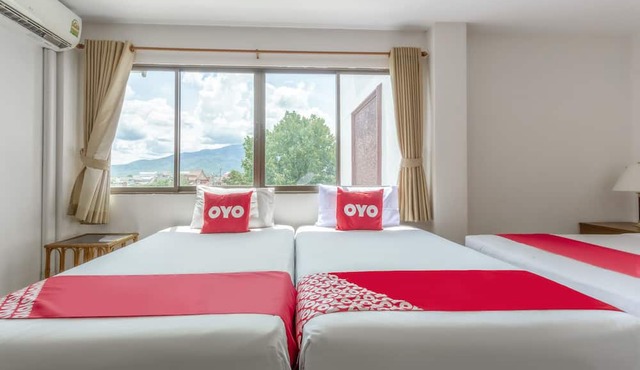 Super OYO 1096 Winner Inn Hotel in Chiang Mai