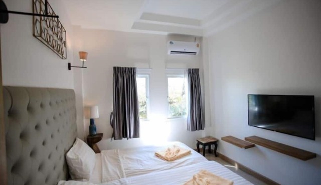 Happyland Residence