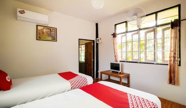 OYO 766 Zompo Baan Din Resort in Mae Taeng