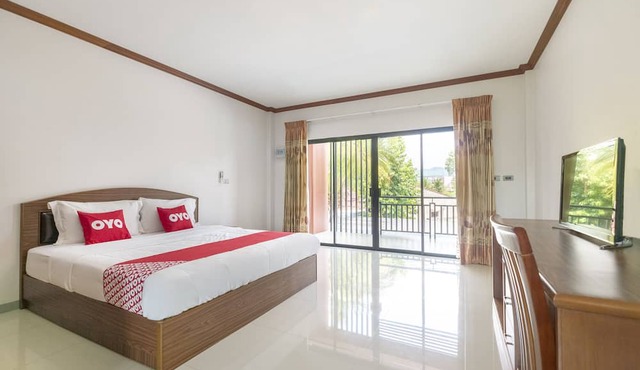 OYO 732 Juthamas Hotel in Takua Thung