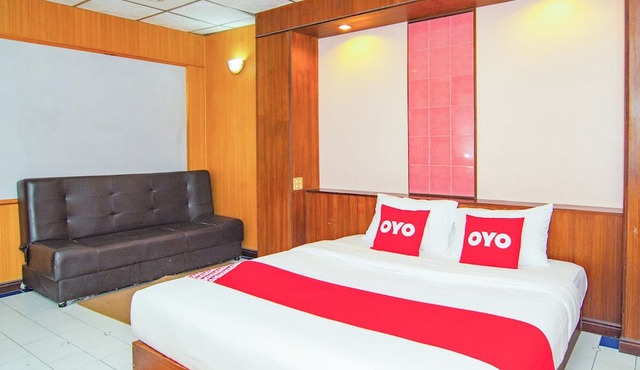 OYO 534 Phasuk Hotel in Pranburi
