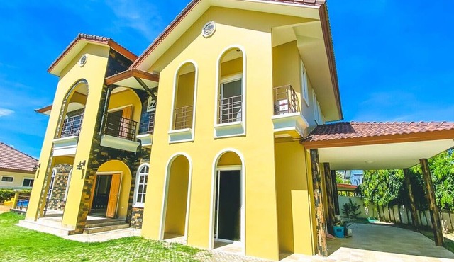 The Amazia Pool Villa in Cha-am
