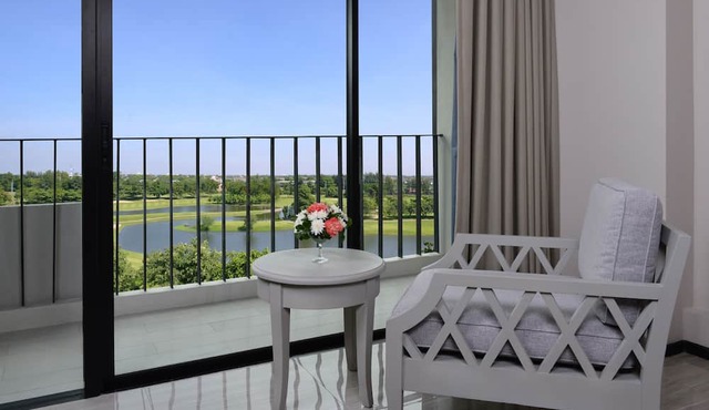 Tinidee Hotel Bangkok Golf Club