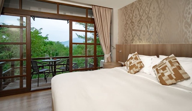 Issara Boutique Winery Hotel