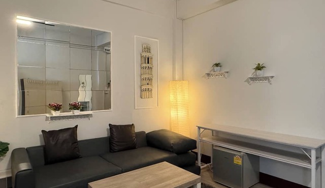 Baan Nampetch Hostel in Bangkok