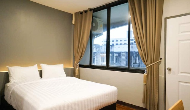Lux Rooms Night Bazaar in Chiang Mai