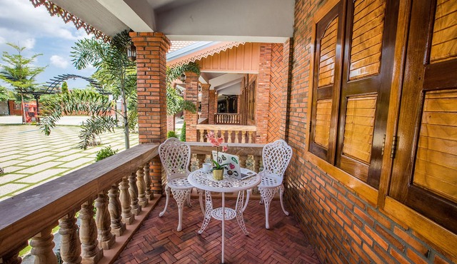 Home Stone Resort in Battambang