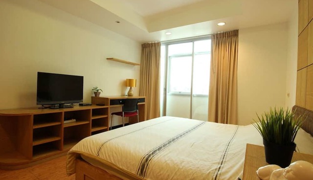 Serena Sathorn Suites