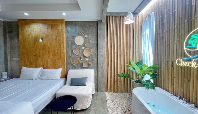 Check-in Resort Koh Larn in Koh Lan