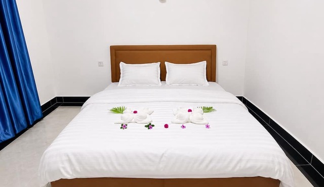 Blue Zone Hostel in Koh Rong