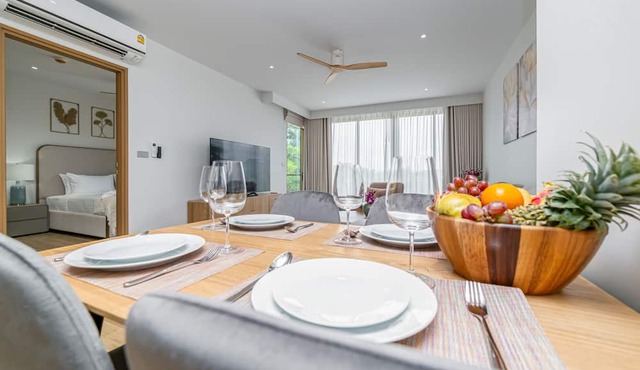 Seaside 1BR 200 m to BangTao beach in Choeng Thale