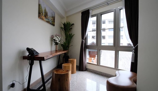 Cha Li's Family Hotel & Hostel