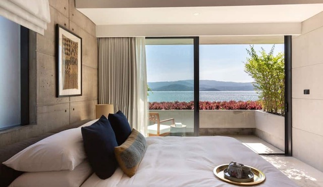 Solaris 3-bedroom Beachfront Villa in Koh Samui in Koh Samui