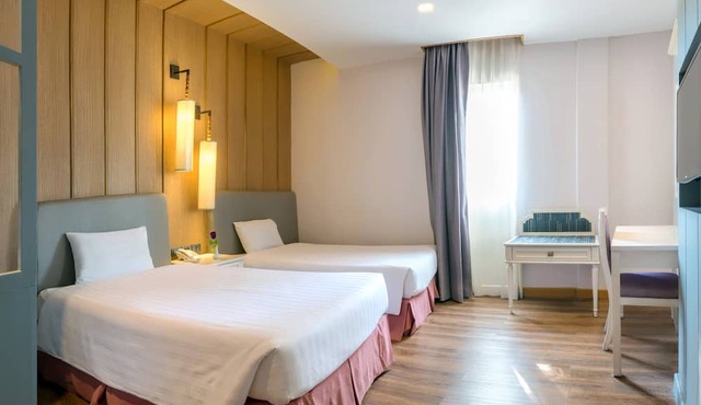 Royal Rattanakosin Hotel
