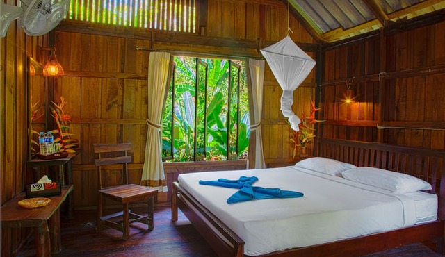 Khao Sok Riverside Cottage