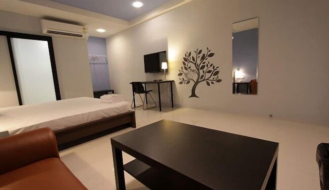 Eazy Motel Bangna