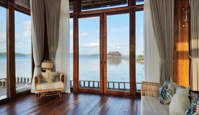 Full Moon Private Island in Kiri Sakor