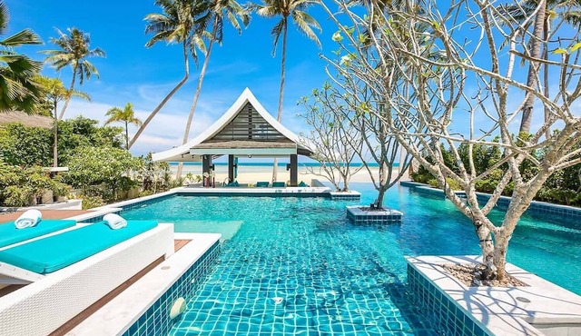 Baan Paradise - 5BRs Villa, Private Pool with Beachfront View