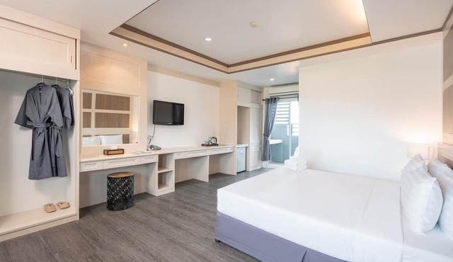 SB Living Place Hotel Phuket Town