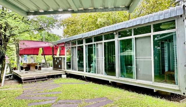 Nunou cafe homestay resort