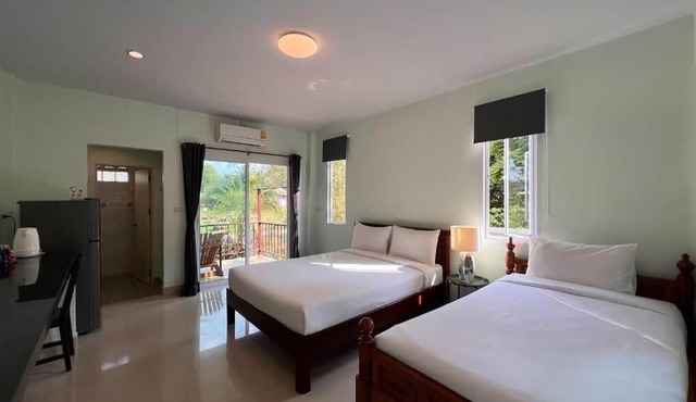 Naisang Hostel in Chumphon