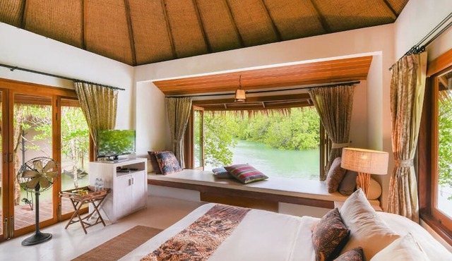 The Blue Sky Resort Koh Payam in Ranong
