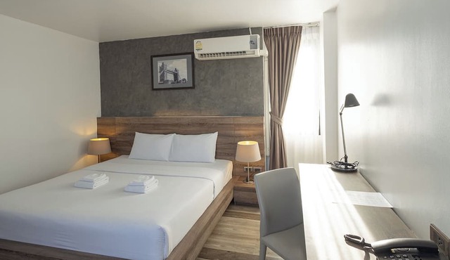 B2 Bangna Premier Hotel