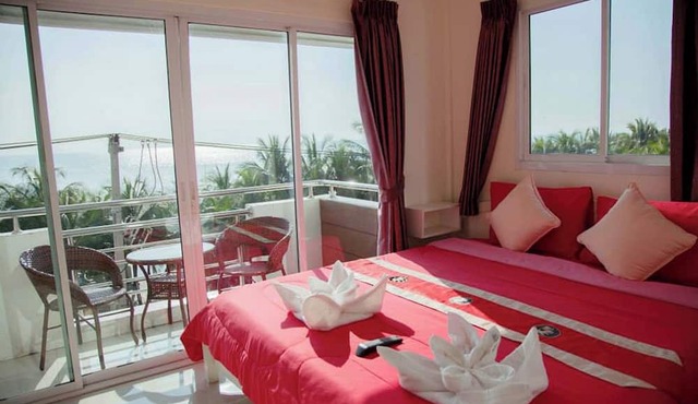 Bird Hotel in Chonburi