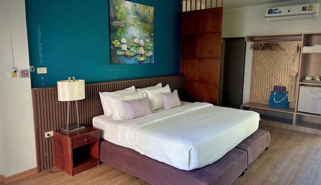 Sugar and Spice Inn in Karon