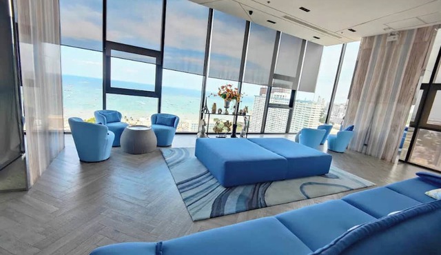 Sea View 2 Bed Room at Great Location in เมืองพัทยา